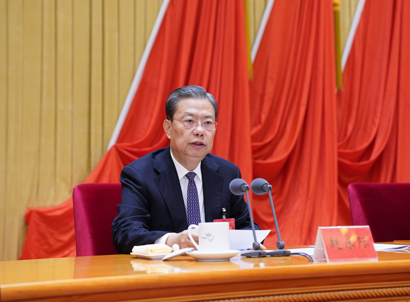 1月22日，，，，，，，，中国共产党第十九届中央纪律检查委员会第五次全体会议在北京开幕。。。。。。。中共中央政治局常委、中央纪律检查委员会书记赵乐际代表中央纪律检查委员会常务委员会作题为《推动新时代纪检监察工作高质量发展，，，，，，，，以优异成绩庆祝中国共产党成立100周年》的工作报告。。。。。。。新华社记者 张领 摄